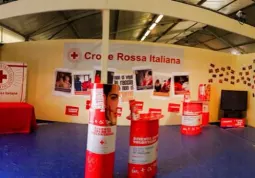 Lo stand della Cri provinciale allestito questa mattina alla Fiera di Cuneo